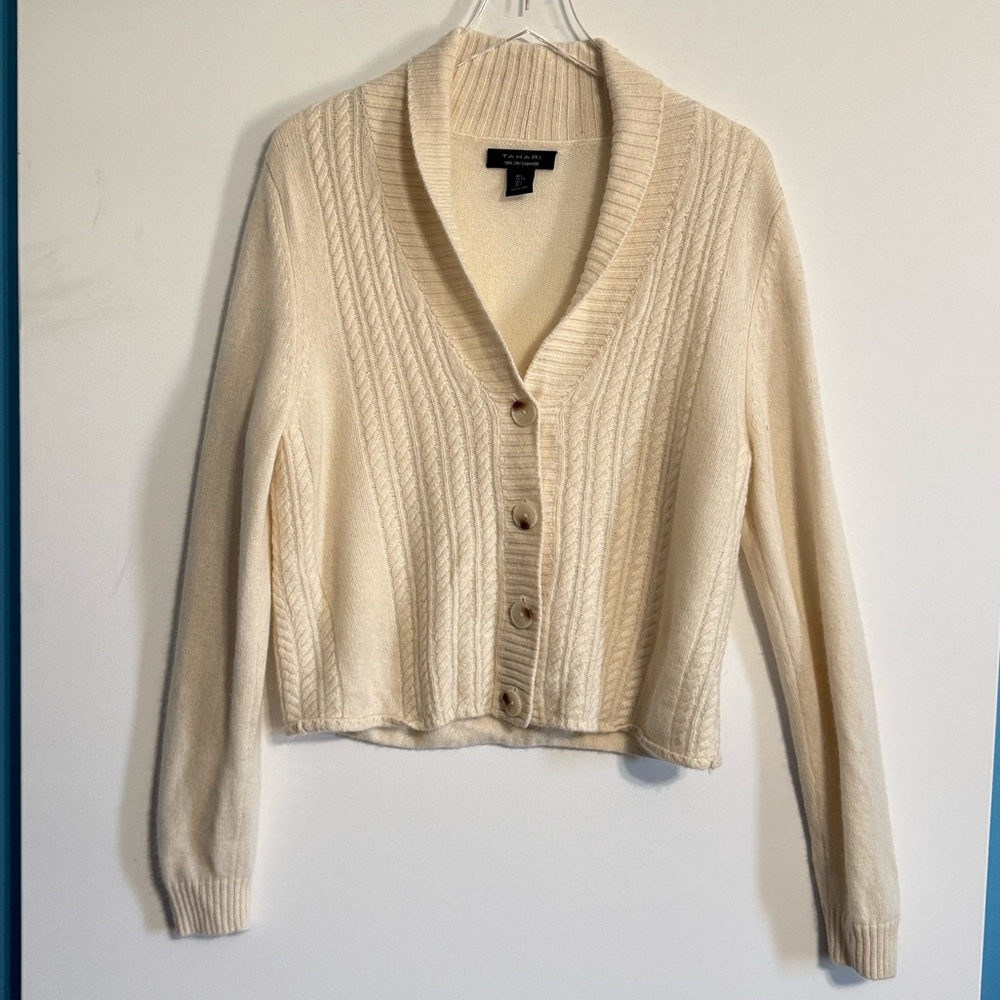 Tahari 100% Cashmere Cream Cable Knit Shawl Collar Cropped Cardigan Sweater L - Picture 2 of 9